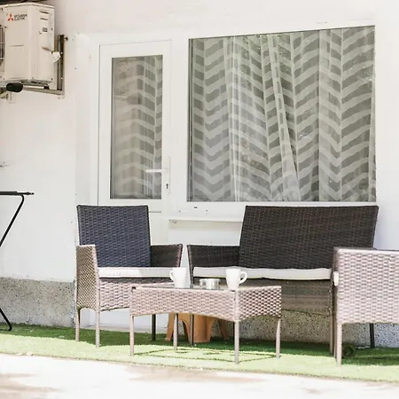 Modern 5 Min From & Center With Private Garden * Burgas